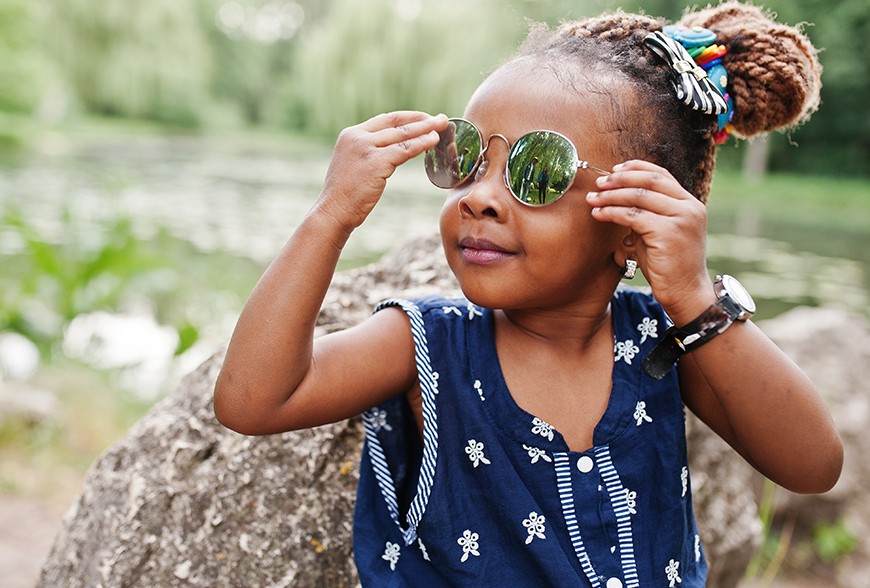 Comment faire le choix d'un look afro chic de qualité pour son enfant?